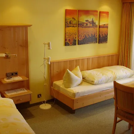 Gaestehaus Zur Faerbe Όμπερσντορφ